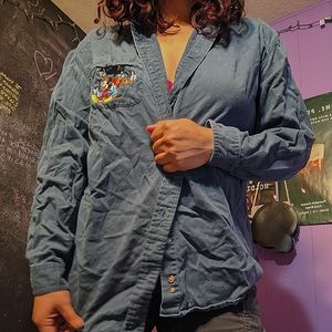 Disney Button Up. Micky and Goofy.